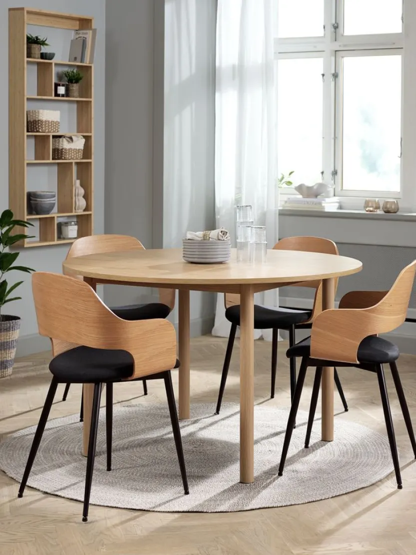ALSTED Ø120 tafel eiken + 4 HVIDOVRE stoelen eiken/zwart