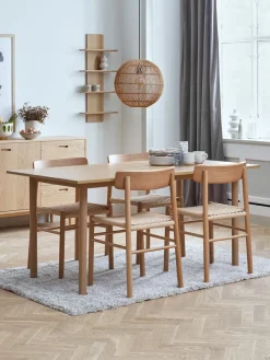 ALSTED L160 tafel eiken + 4 ISLEV stoelen eiken