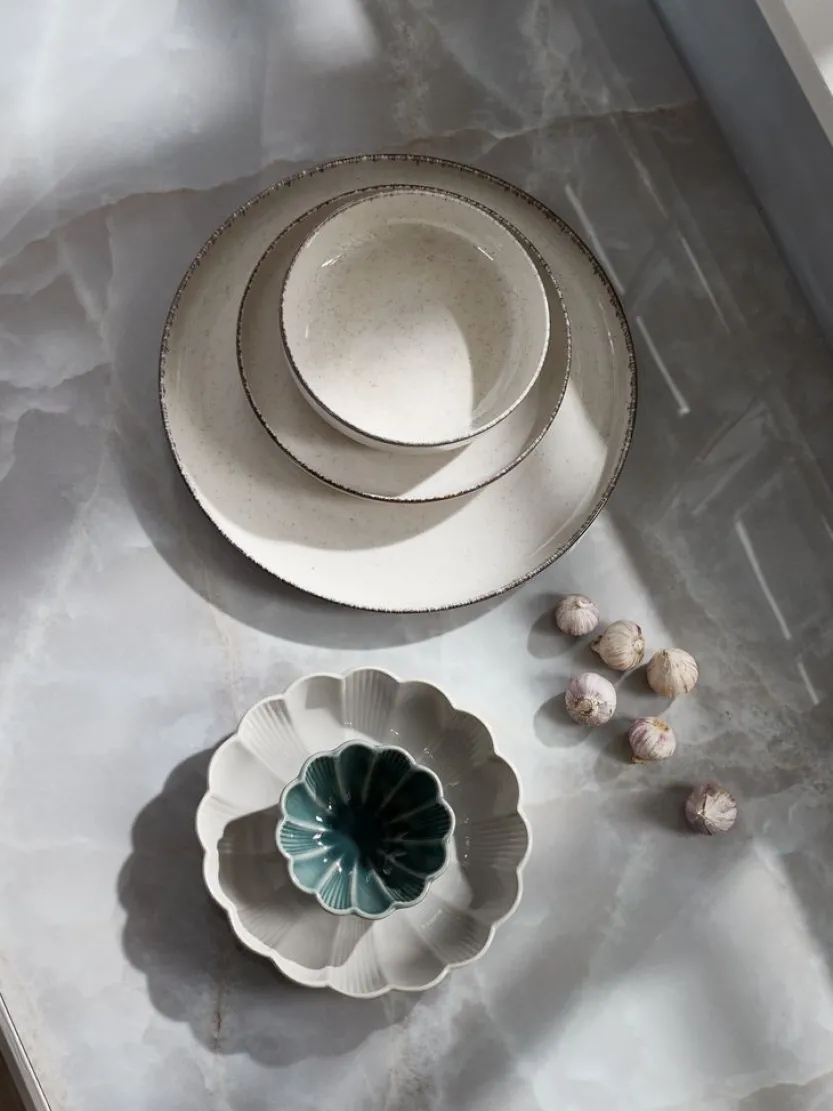 Bord FERDUS Ø19 cm porselein beige