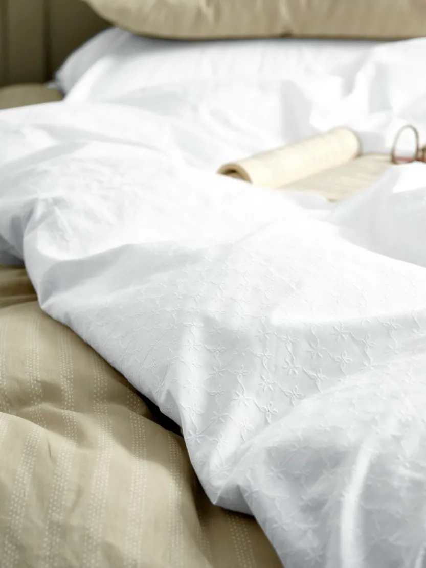 Dekbedovertrek BIBI 140x200 wit met borduur