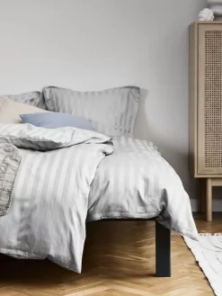 Dekbedovertrek NELL satijn 140x200 lichtgrijs