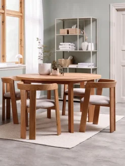 HARESKOV Ø129 tafel eiken + 4 BOVRUP stoelen eiken/beige