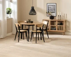 JEGIND Ø105 tafel eiken + 4 JEGIND stoelen eiken/zwart