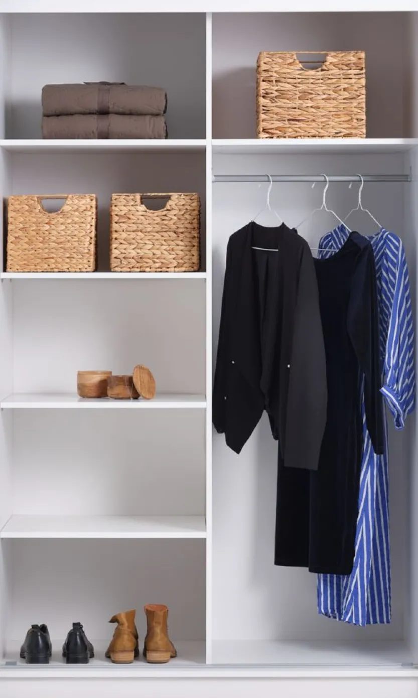 Kledingkast ODDER 120x201 met spiegel wit