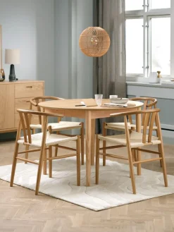 MARSTRAND Ø110 tafel eiken + 4 GUDERUP stoelen eiken/naturel