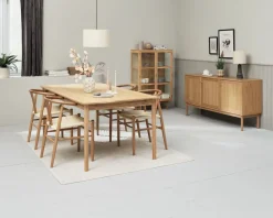 MARSTRUP L190/280 tafel eiken + 4 GUDERUP stoelen eik