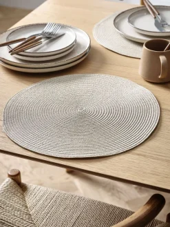 Placemat KUNGSMYNTA Ø38 beige