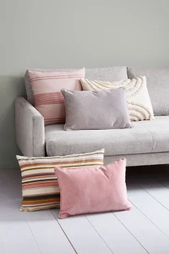 Sierkussen NATTLILJA 45x45 roze