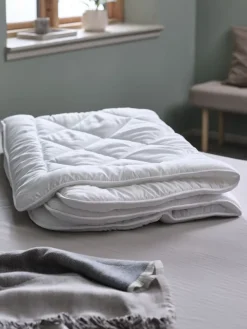 Synthetisch dekbed 135x200 STORFJELLET warm