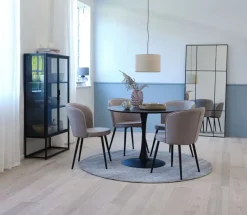 Vitrinekast VIRUM 2 deuren zwart